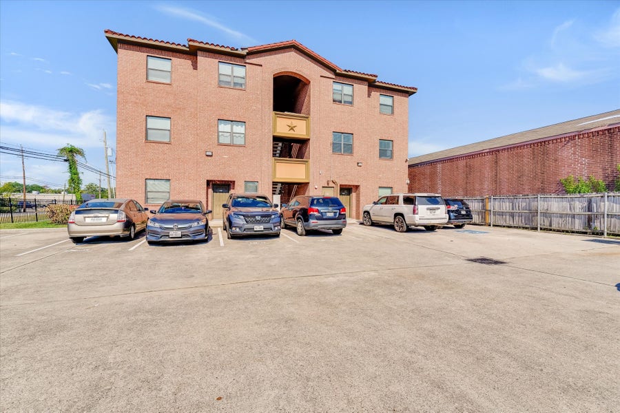 Property photo for 10102 Neuens Road, #B300, Houston, TX