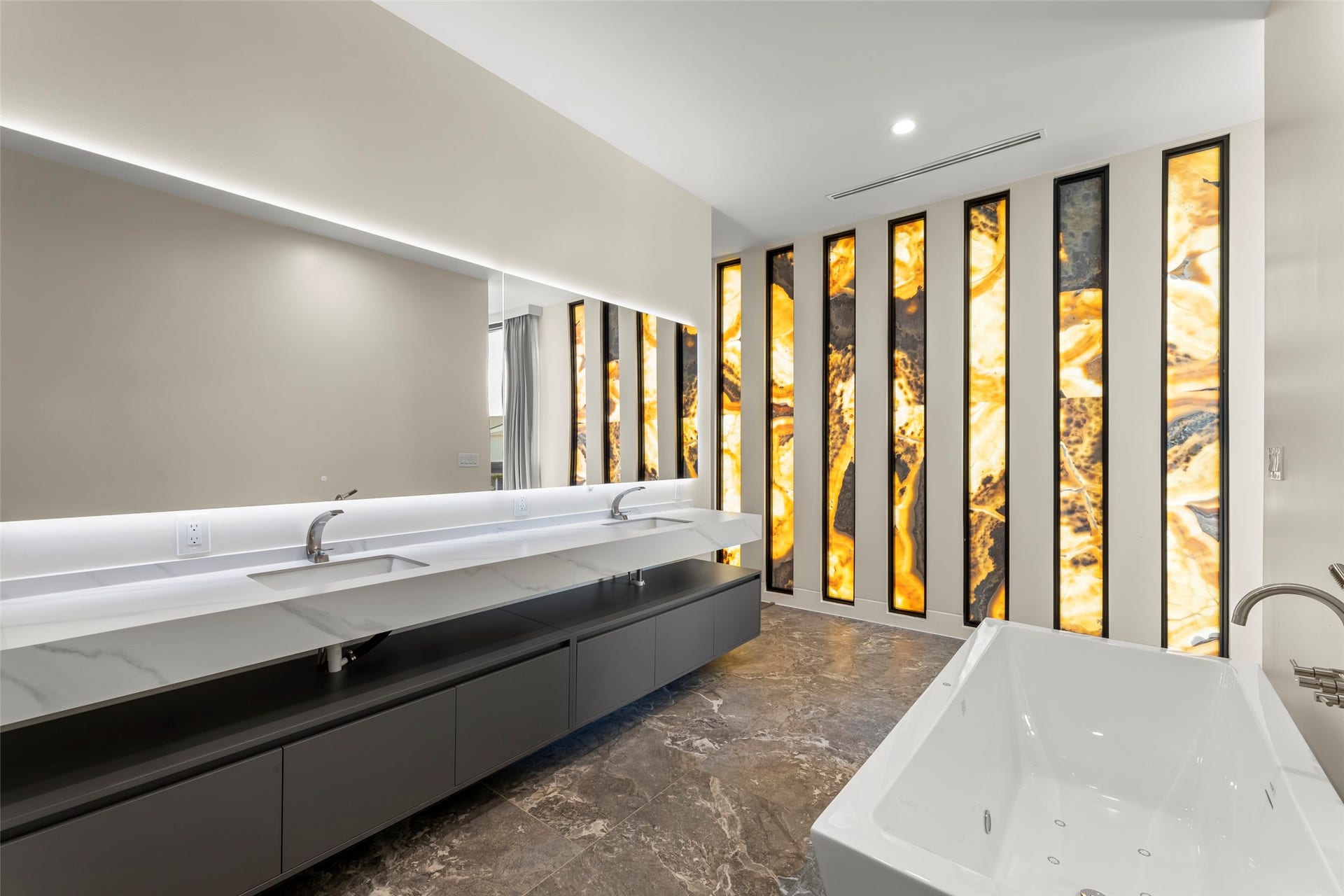 2610 Westgrove Lane, Houston, TX 77027 2610 Westgrove Lane, Houston, TX 77027