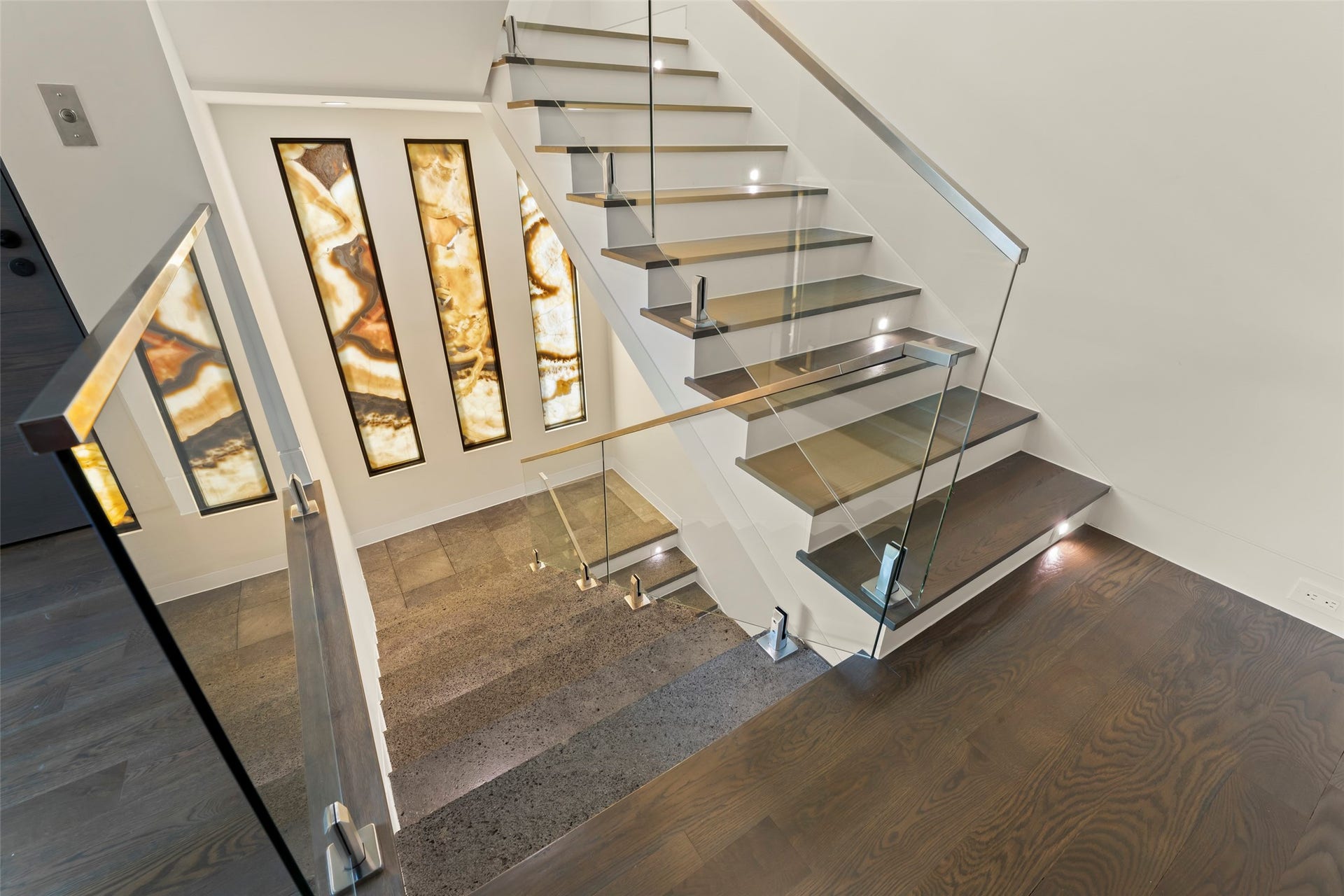 2610 Westgrove Lane, Houston, TX 77027 2610 Westgrove Lane, Houston, TX 77027