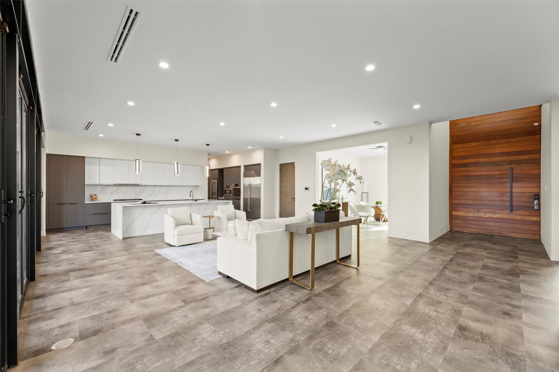 2610 Westgrove Lane, Houston, TX 77027 2610 Westgrove Lane, Houston, TX 77027