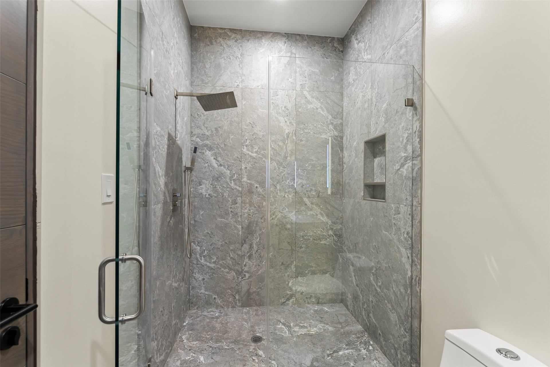 2610 Westgrove Lane, Houston, TX 77027 2610 Westgrove Lane, Houston, TX 77027