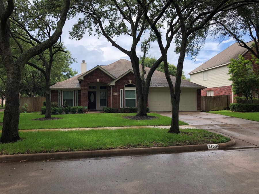 Property photo for 3103 Indigo Lane, Missouri City, TX