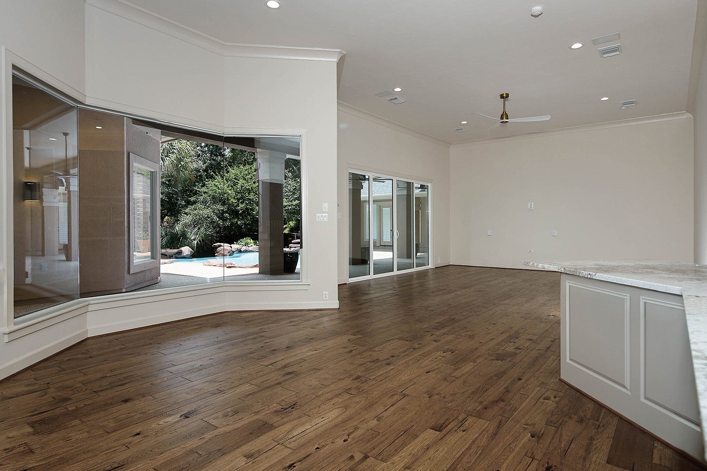 74 Batesbrooke Court, The Woodlands, TX 77381 74 Batesbrooke Court, The Woodlands, TX 77381