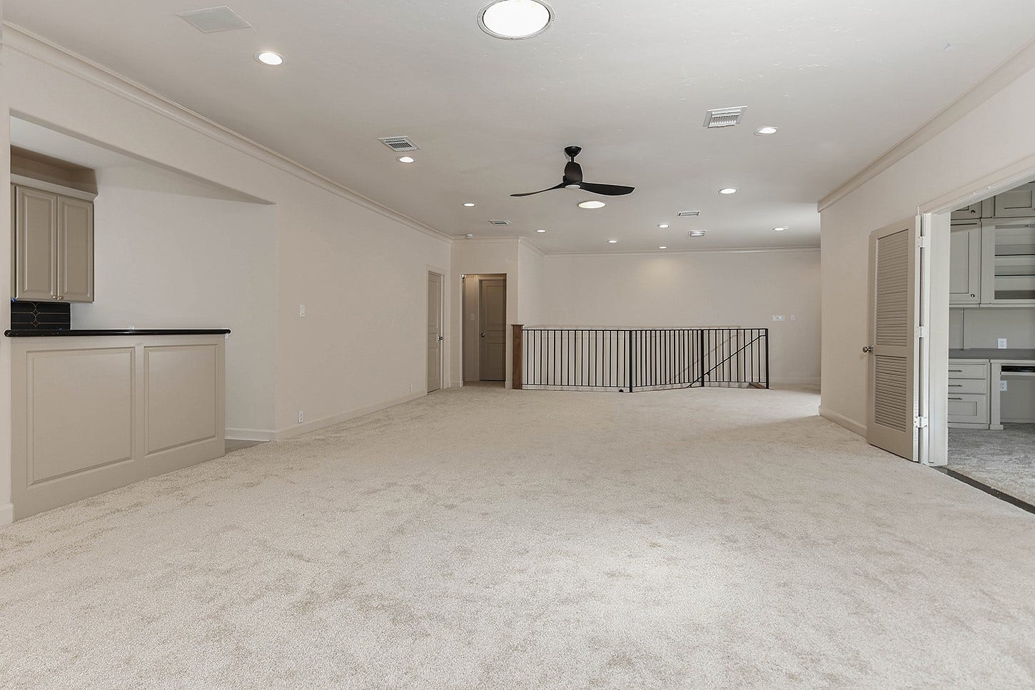 74 Batesbrooke Court, The Woodlands, TX 77381 74 Batesbrooke Court, The Woodlands, TX 77381