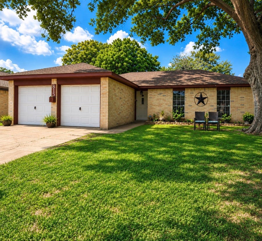 Property photo for 815 Redway Lane, Houston, TX