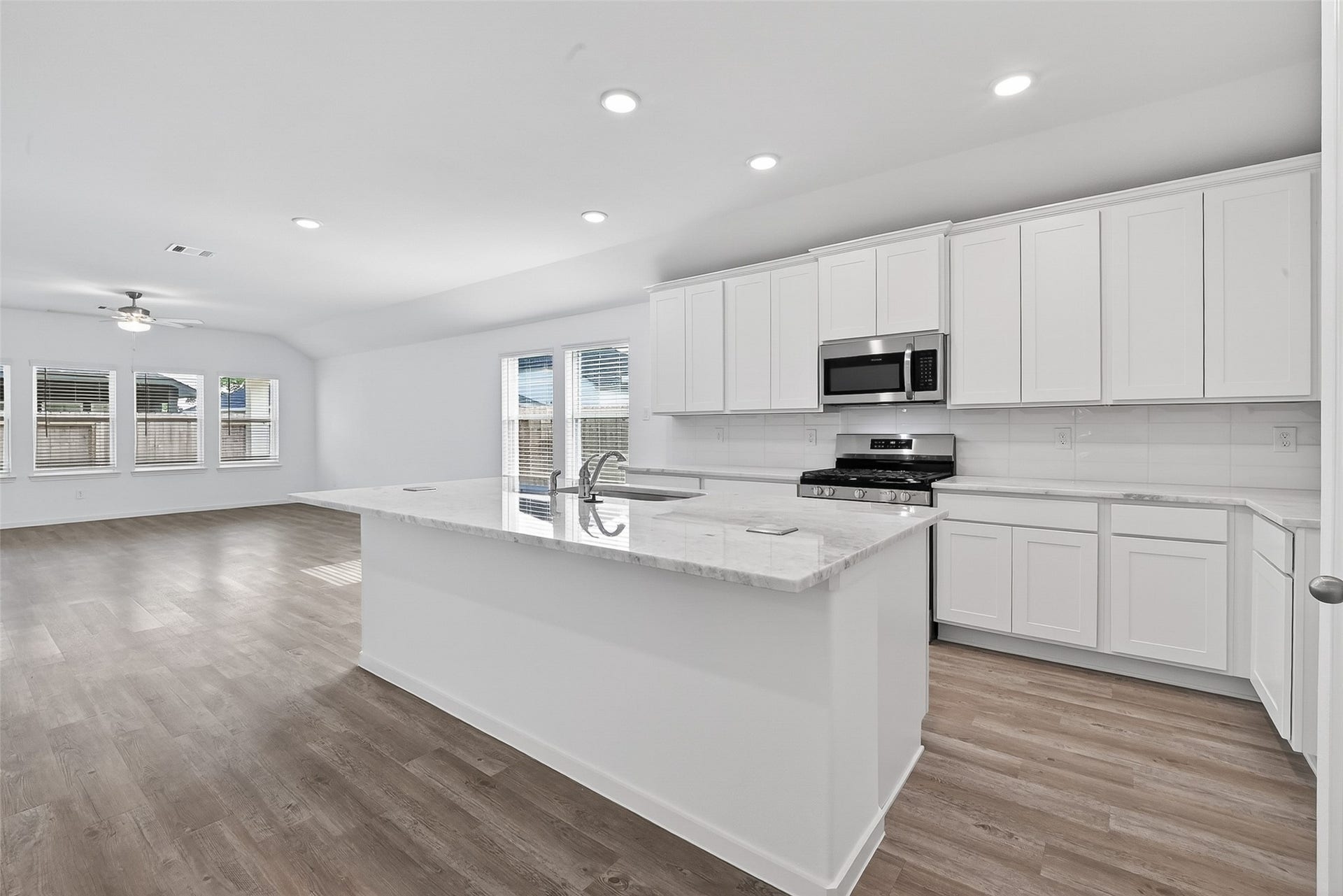 1057 Sunflower Terrace Drive, Magnolia, TX 77355 1057 Sunflower Terrace Drive, Magnolia, TX 77355