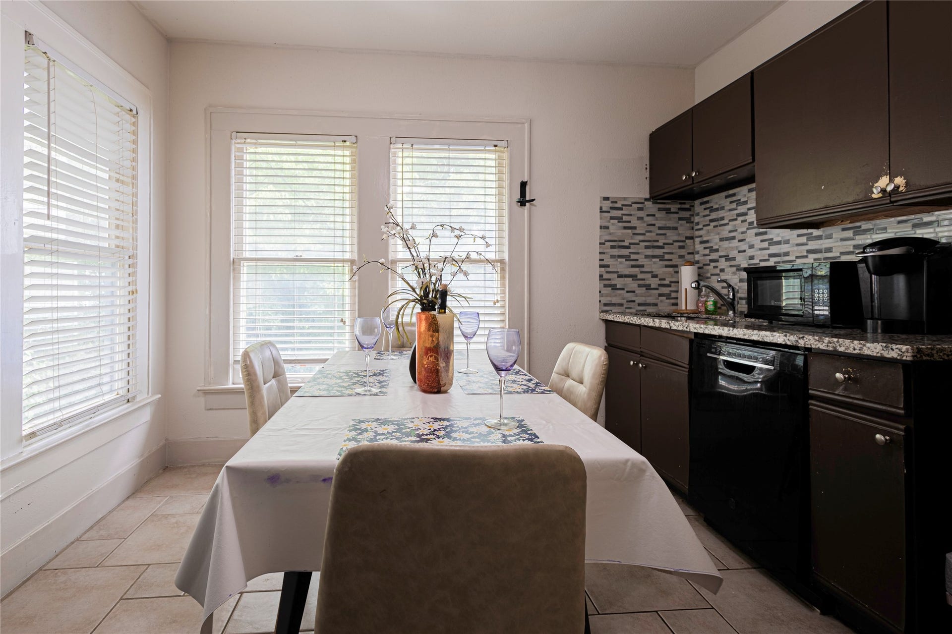 2509 Whitney Street, #B, Houston, TX 77006 2509 Whitney Street, #B, Houston, TX 77006