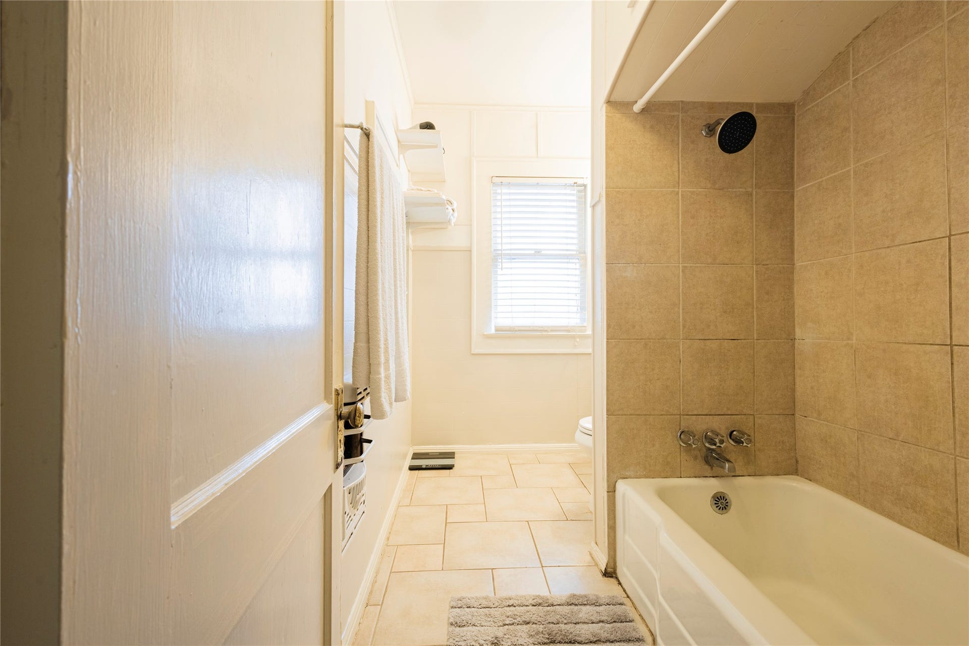 2509 Whitney Street, #B, Houston, TX 77006 2509 Whitney Street, #B, Houston, TX 77006
