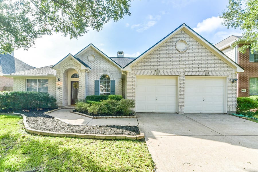Property photo for 4822 Big Cedar Circle, Missouri City, TX