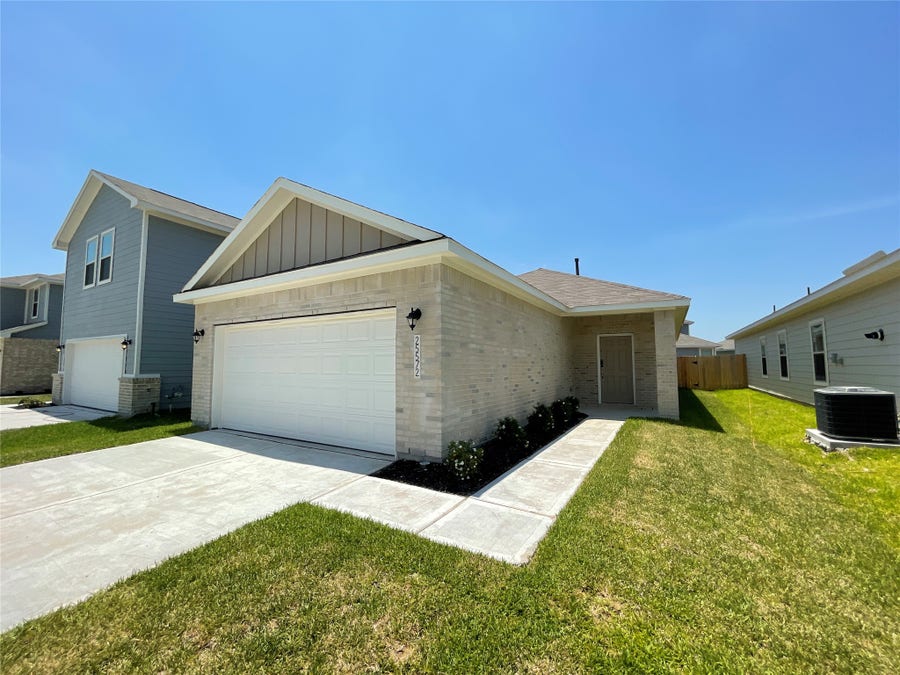 Property photo for 25572 Northpark Palm Drive, Porter, TX