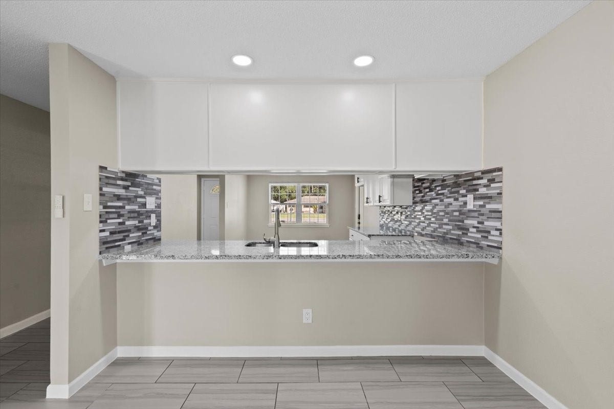 3405 Meadowlark Lane, Alvin, TX 77511 3405 Meadowlark Lane, Alvin, TX 77511