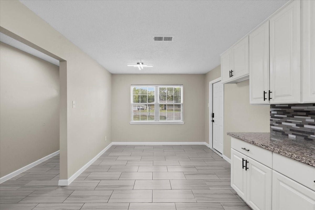 3405 Meadowlark Lane, Alvin, TX 77511 3405 Meadowlark Lane, Alvin, TX 77511