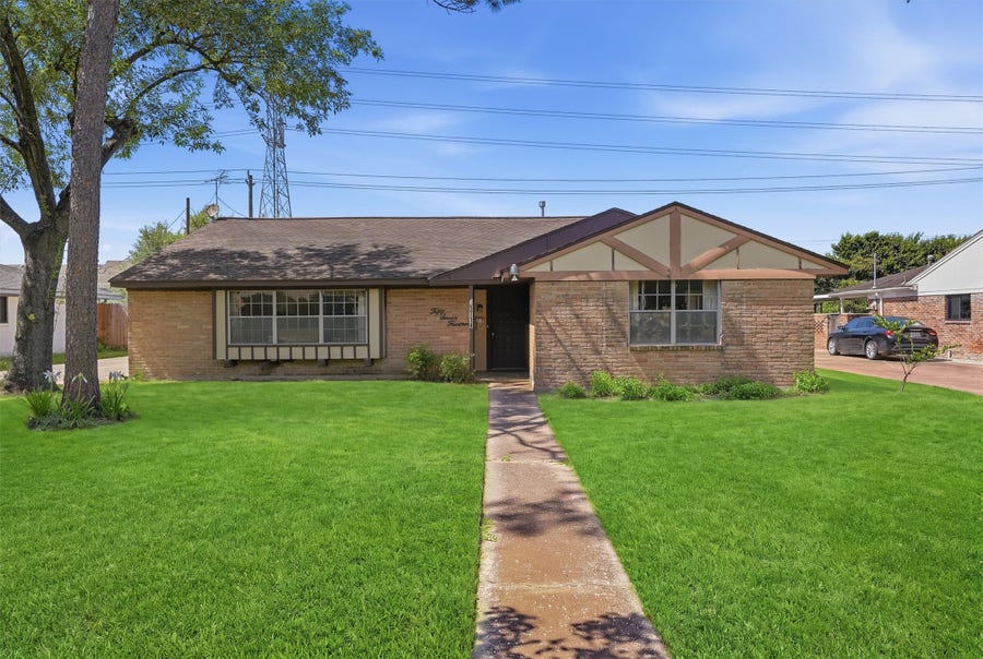 Property photo for 5714 Willowbend Boulevard, Houston, TX