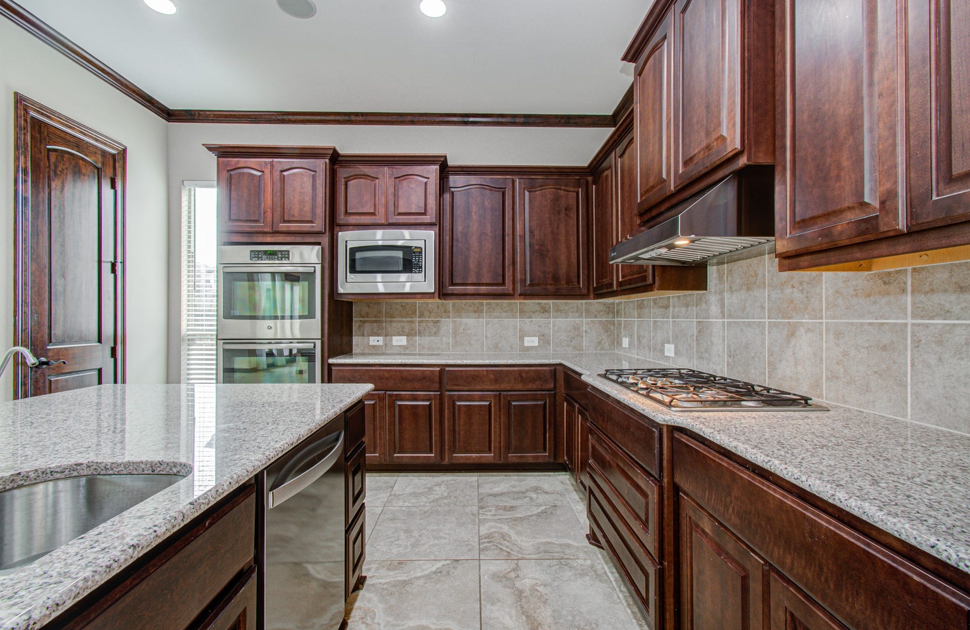 5711 Avon Landing Lane, Sugar Land, TX 77479 5711 Avon Landing Lane, Sugar Land, TX 77479