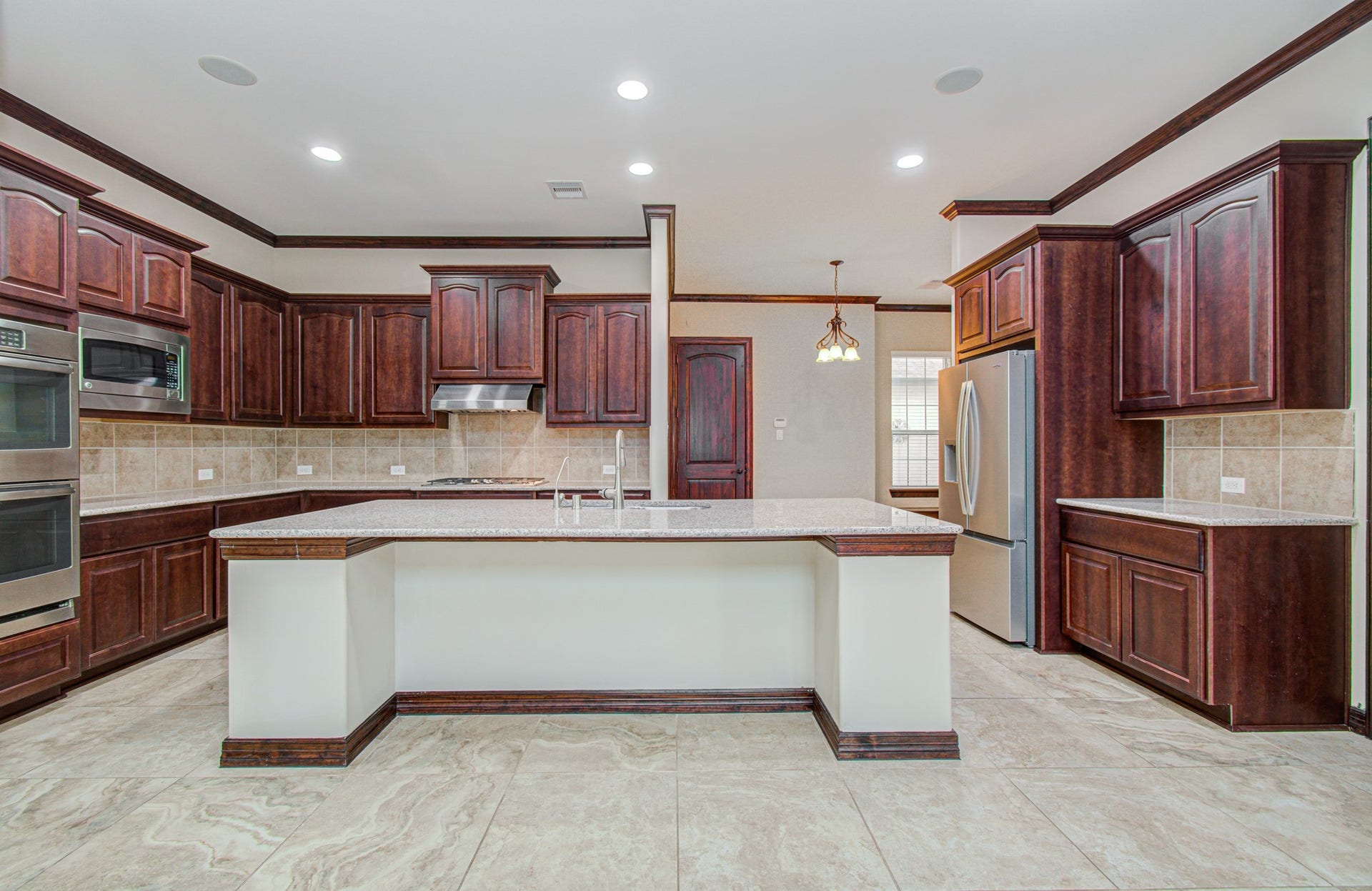 5711 Avon Landing Lane, Sugar Land, TX 77479 5711 Avon Landing Lane, Sugar Land, TX 77479