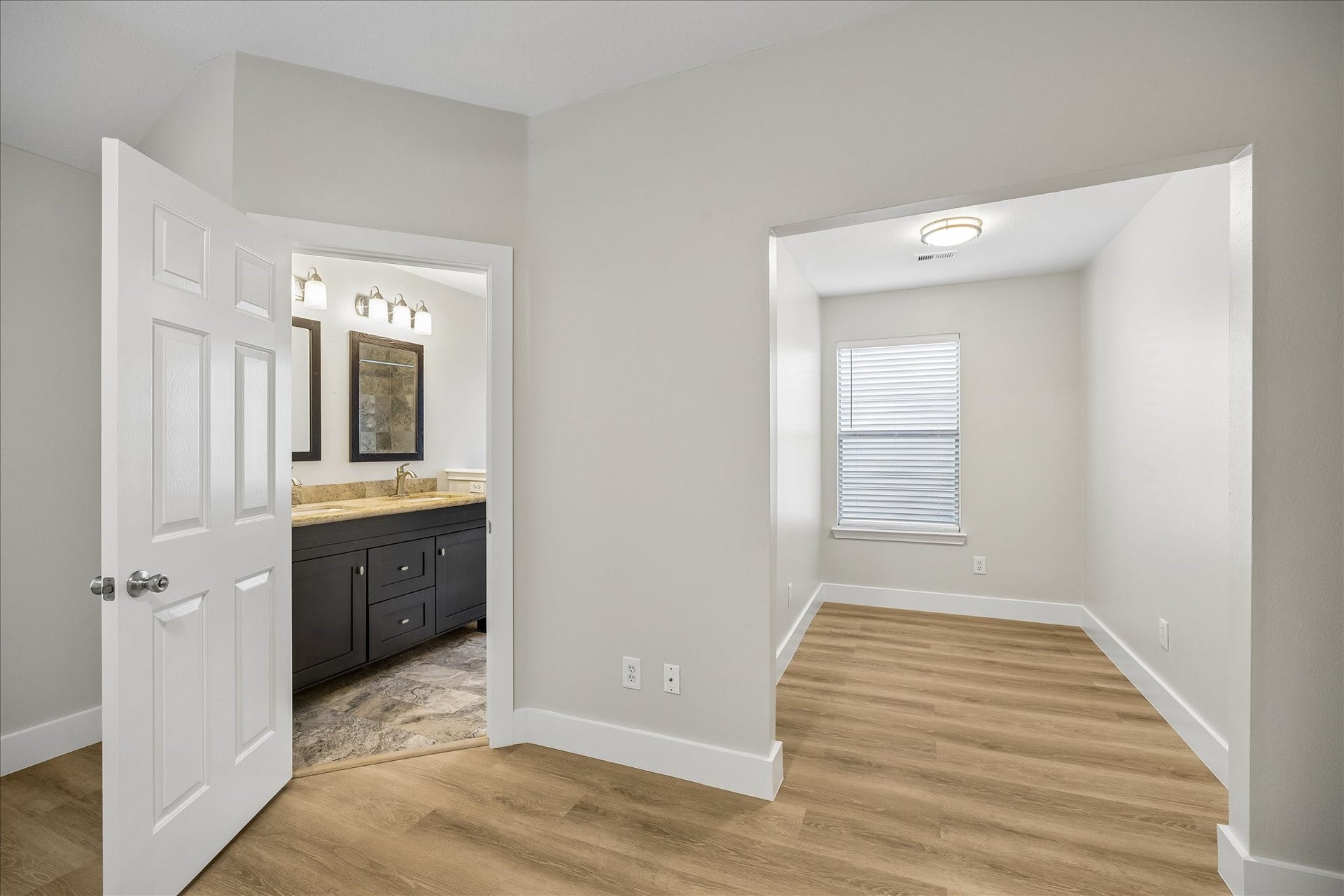 90 N Walden Elms Circle, Spring, TX 77382 The flex room is perfect for your home office!