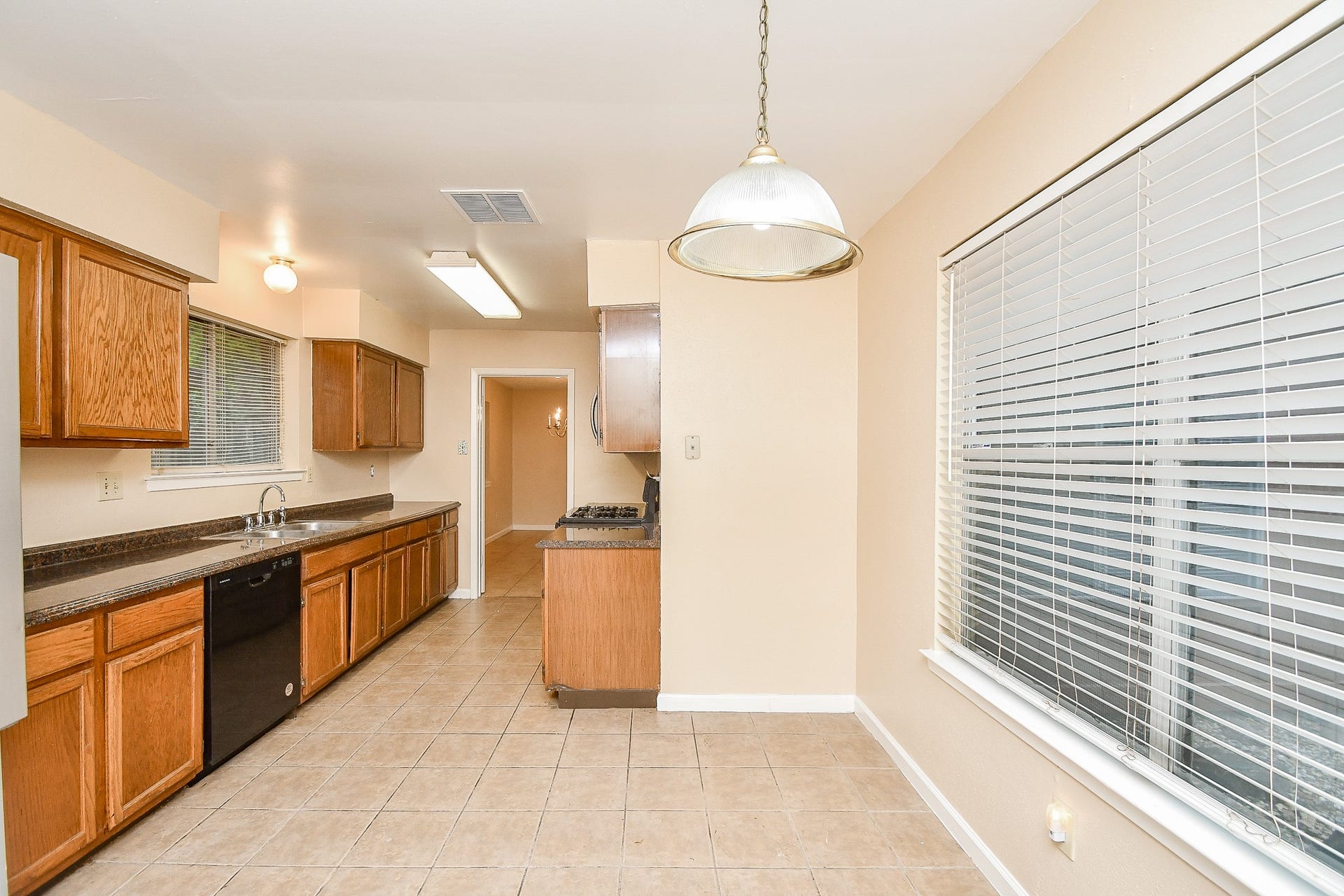 15919 Val Verde Drive, Houston, TX 77083 15919 Val Verde Drive, Houston, TX 77083