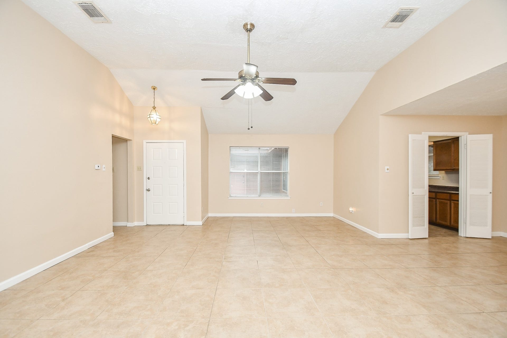 15919 Val Verde Drive, Houston, TX 77083 15919 Val Verde Drive, Houston, TX 77083