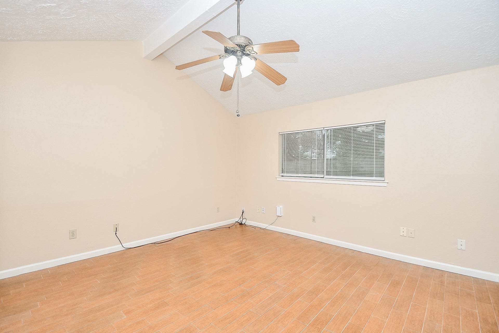 15919 Val Verde Drive, Houston, TX 77083 15919 Val Verde Drive, Houston, TX 77083