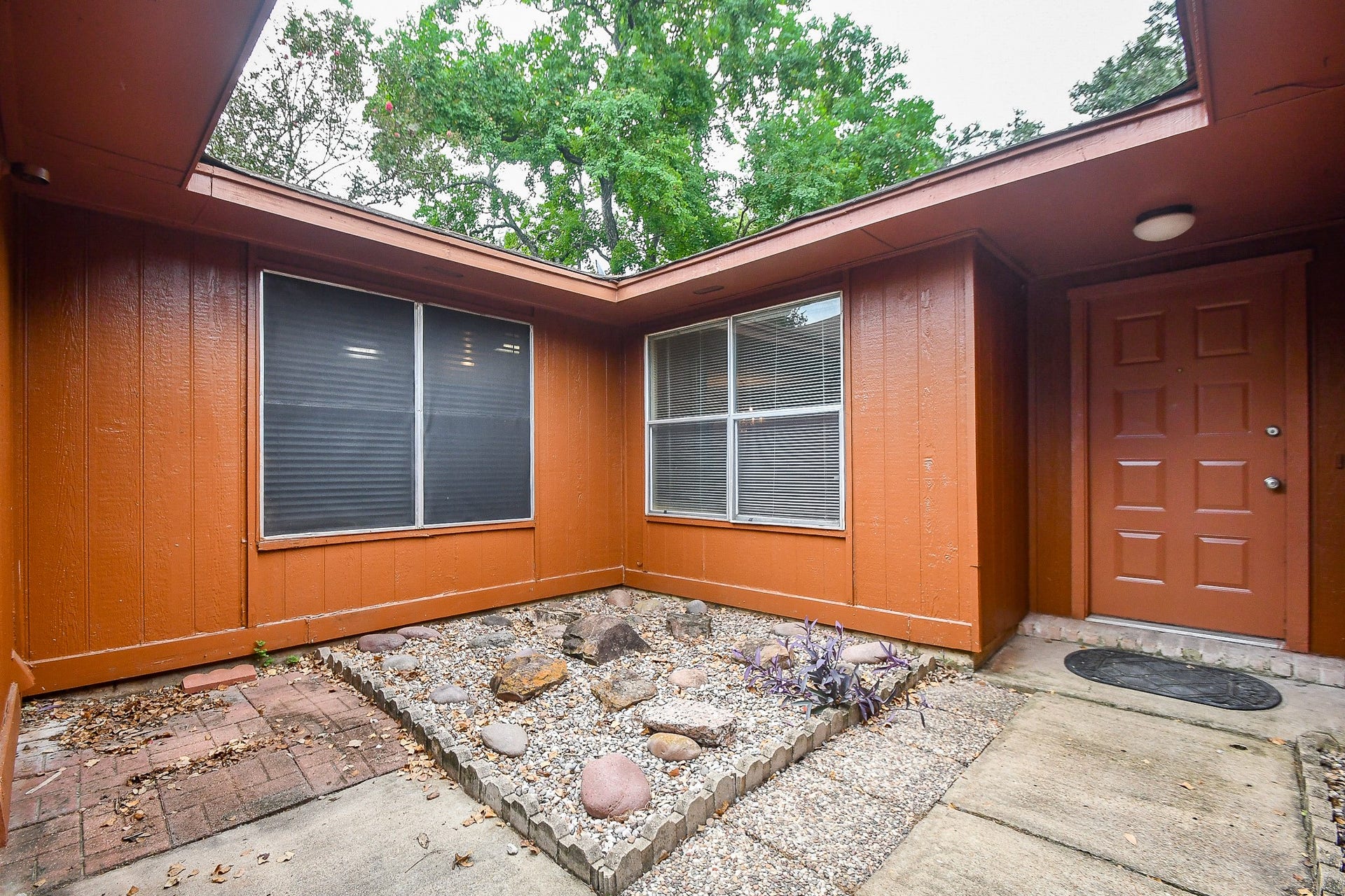 15919 Val Verde Drive, Houston, TX 77083 15919 Val Verde Drive, Houston, TX 77083