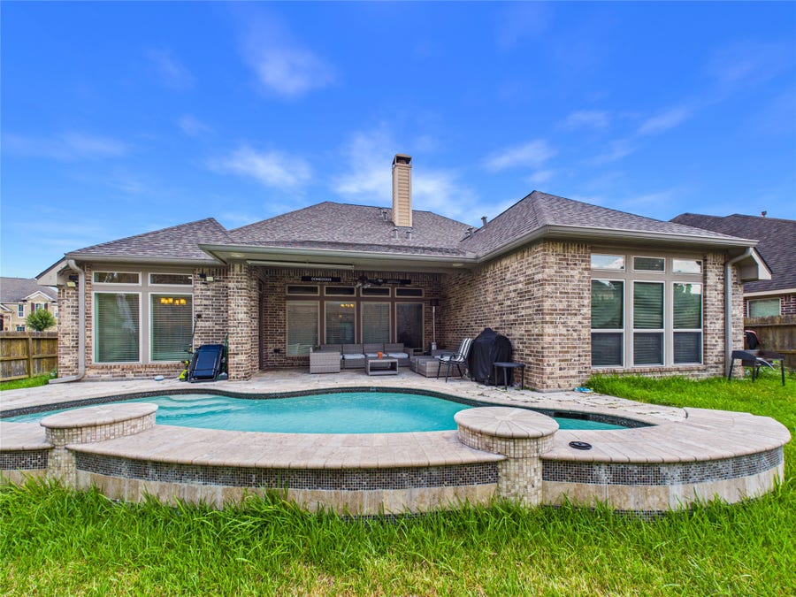 Property photo for 3392 Melony Hill Lane, Pearland, TX