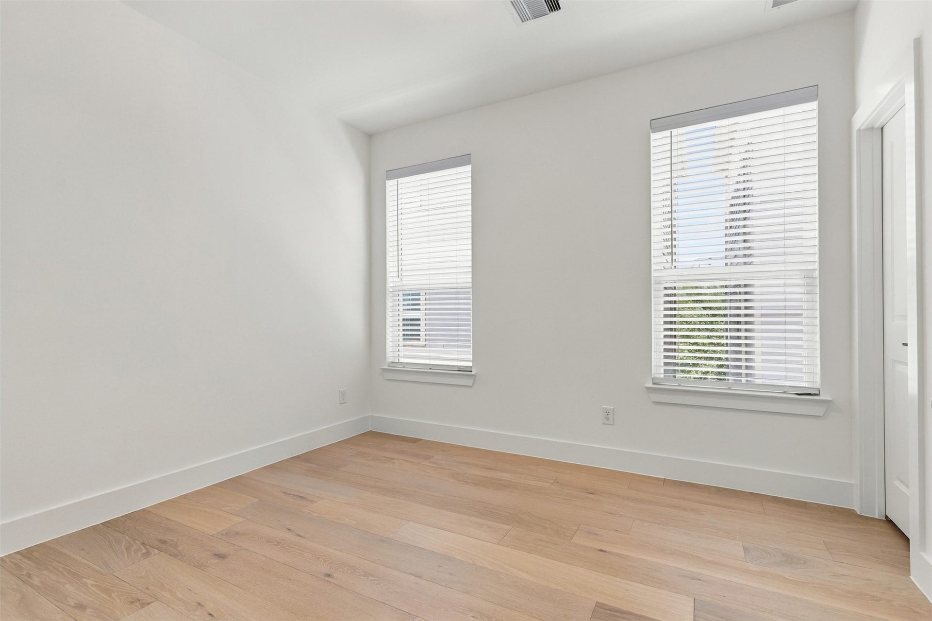 5339 Larkin Street, #A, Houston, TX 77007 5339 Larkin Street, #A, Houston, TX 77007