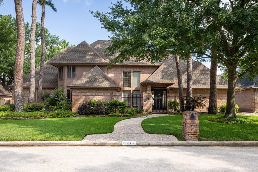 Property photo for 9714 Godstone Lane, Spring, TX