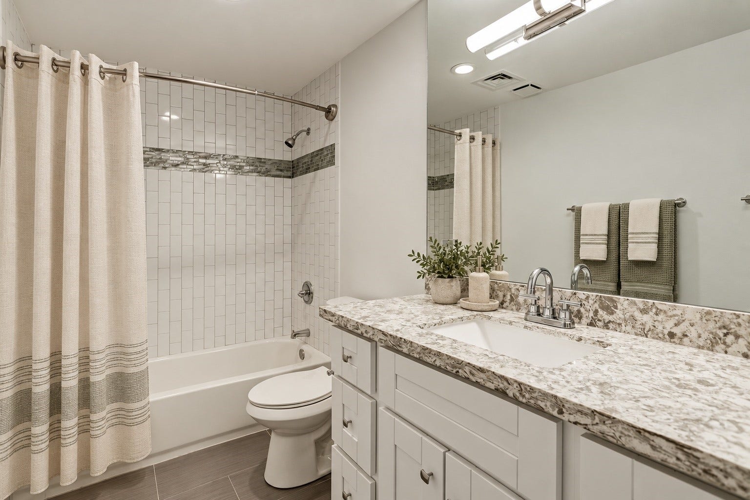 15 Greenway Plaza, #26K, Houston, TX 77046 Photo has been virtually staged to illustrate the room's potential. Furniture and dcor are for illustrative purposes only and are not included in lease.