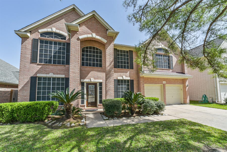 Property photo for 11311 Ashford Pond Drive, Sugar Land, TX