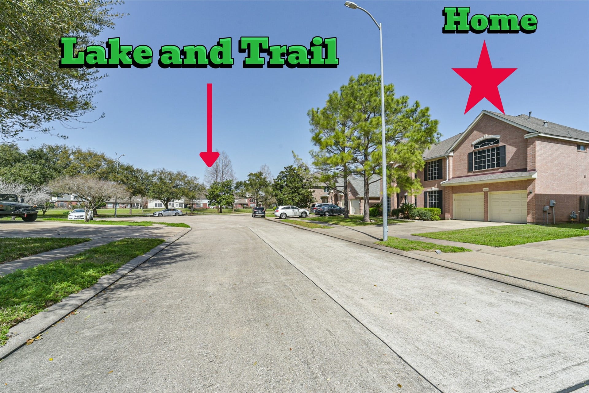 Homes location beside the neighborhood lake and walking trail.