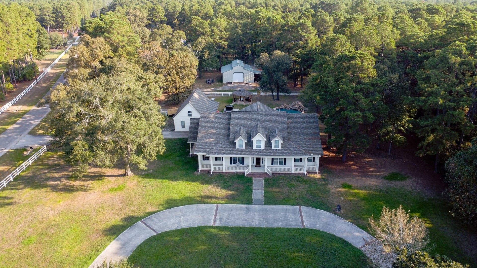 20002 Country Lake Drive, Magnolia, TX 77355