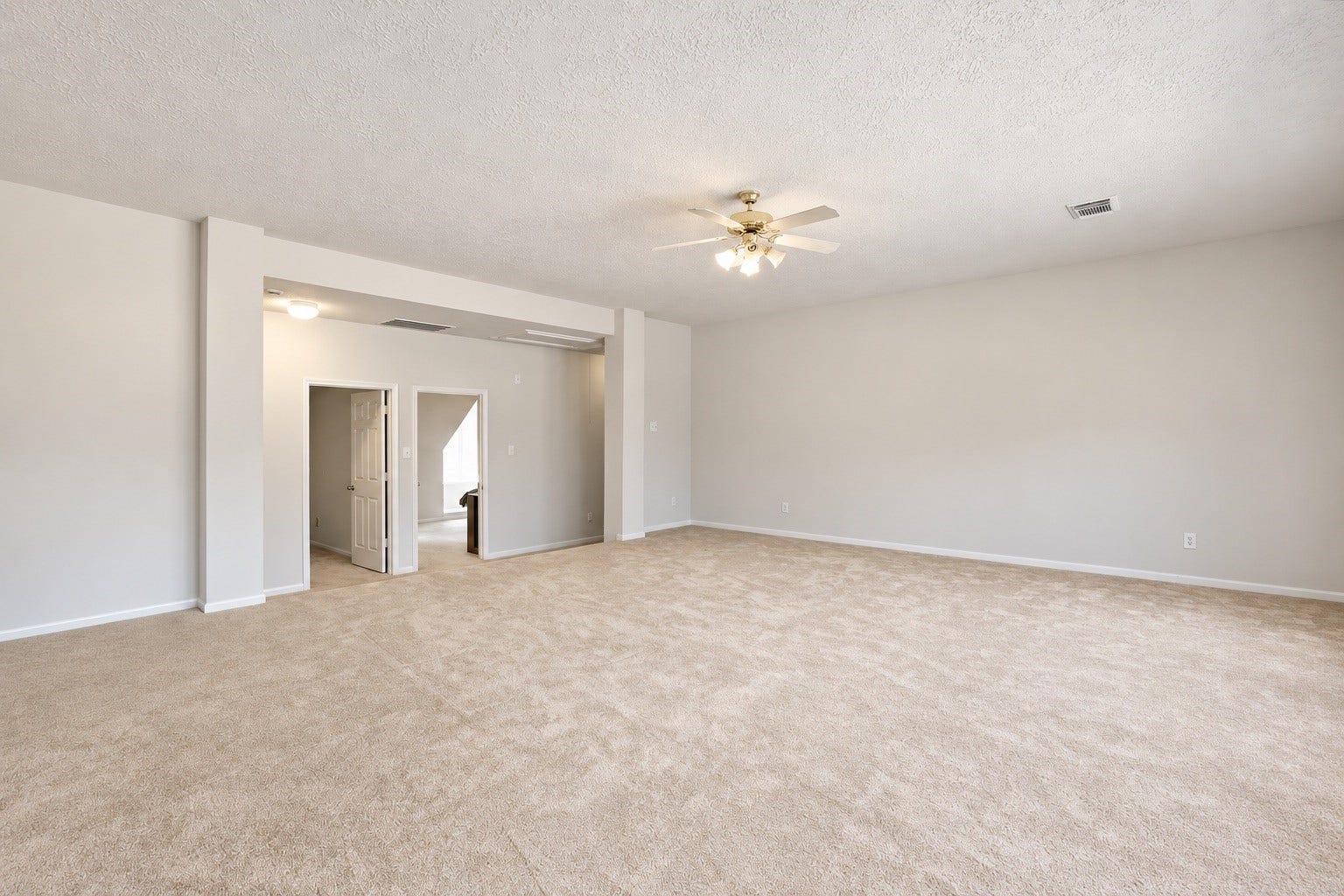 20002 Country Lake Drive, Magnolia, TX 77355