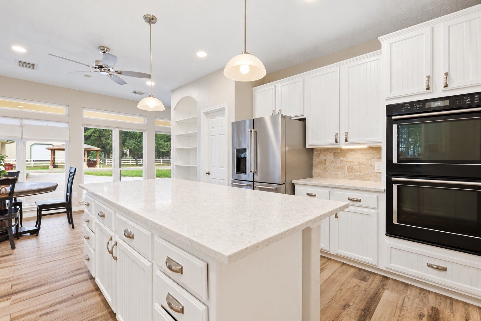 20002 Country Lake Drive, Magnolia, TX 77355