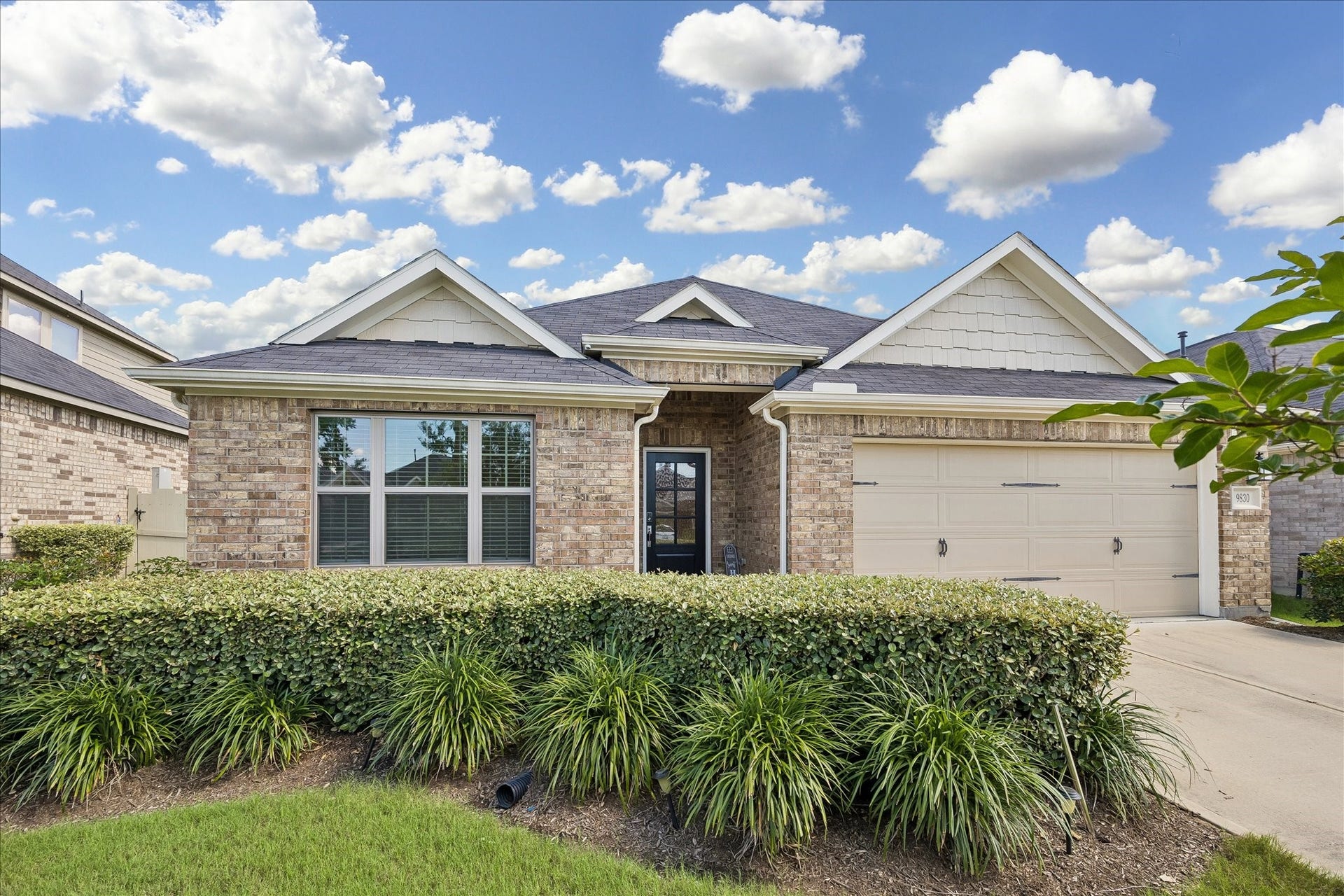 9830 N Goshawk Trail, Conroe, TX 77385 9830 N Goshawk Trail, Conroe, TX 77385