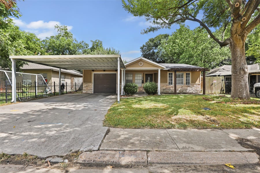 Property photo for 2105 Marshall Street, Pasadena, TX