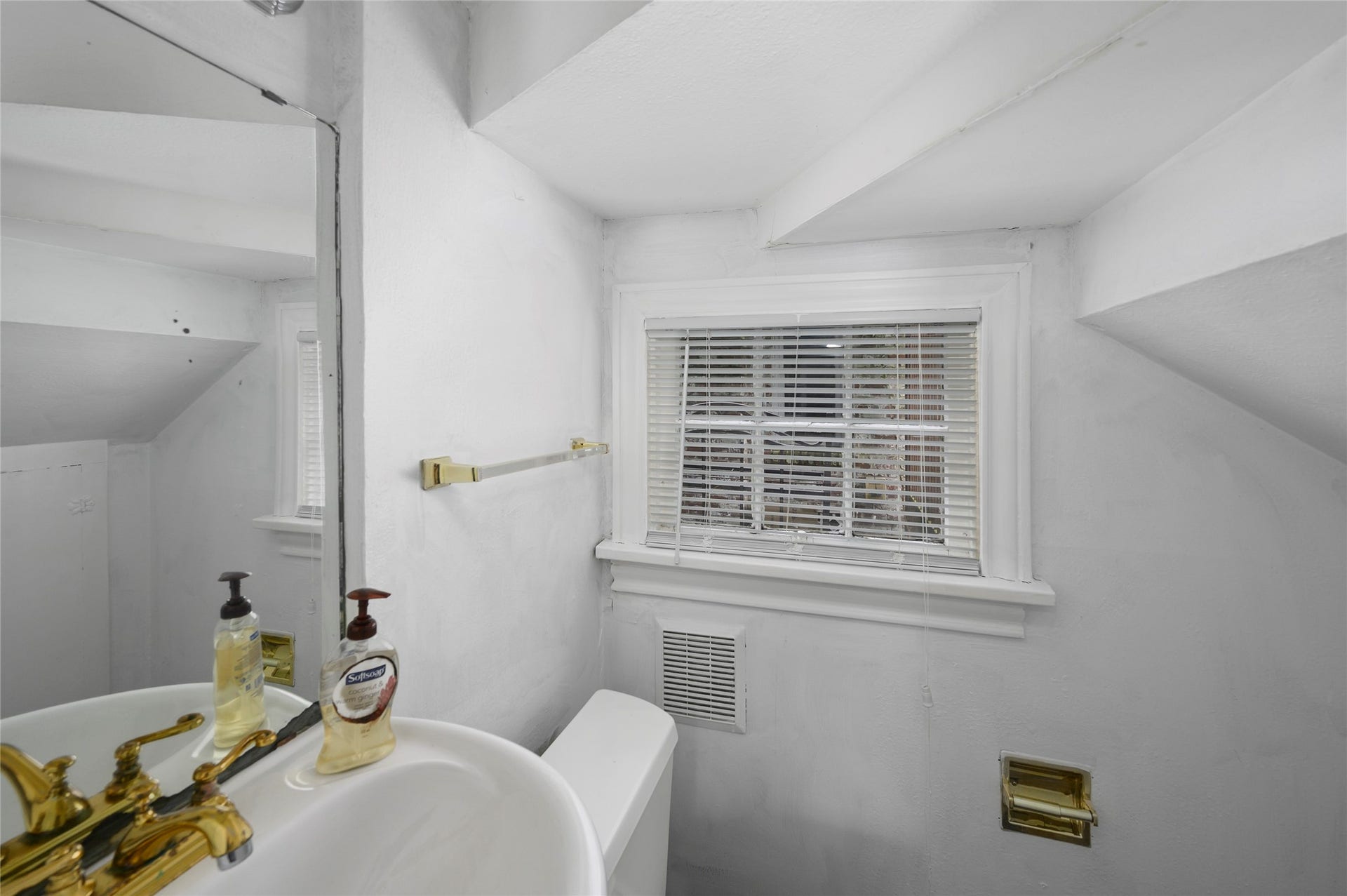 1955 Lexington Street, Houston, TX 77098
