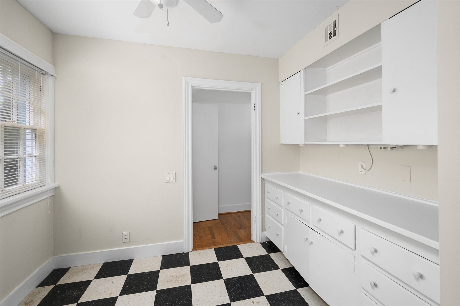 1955 Lexington Street, Houston, TX 77098