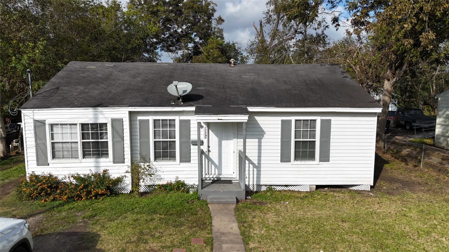 Property photo for 5237 Carmen Street, Houston, TX