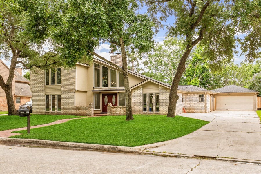 Property photo for 11607 Leaning Pine Drive, Houston, TX