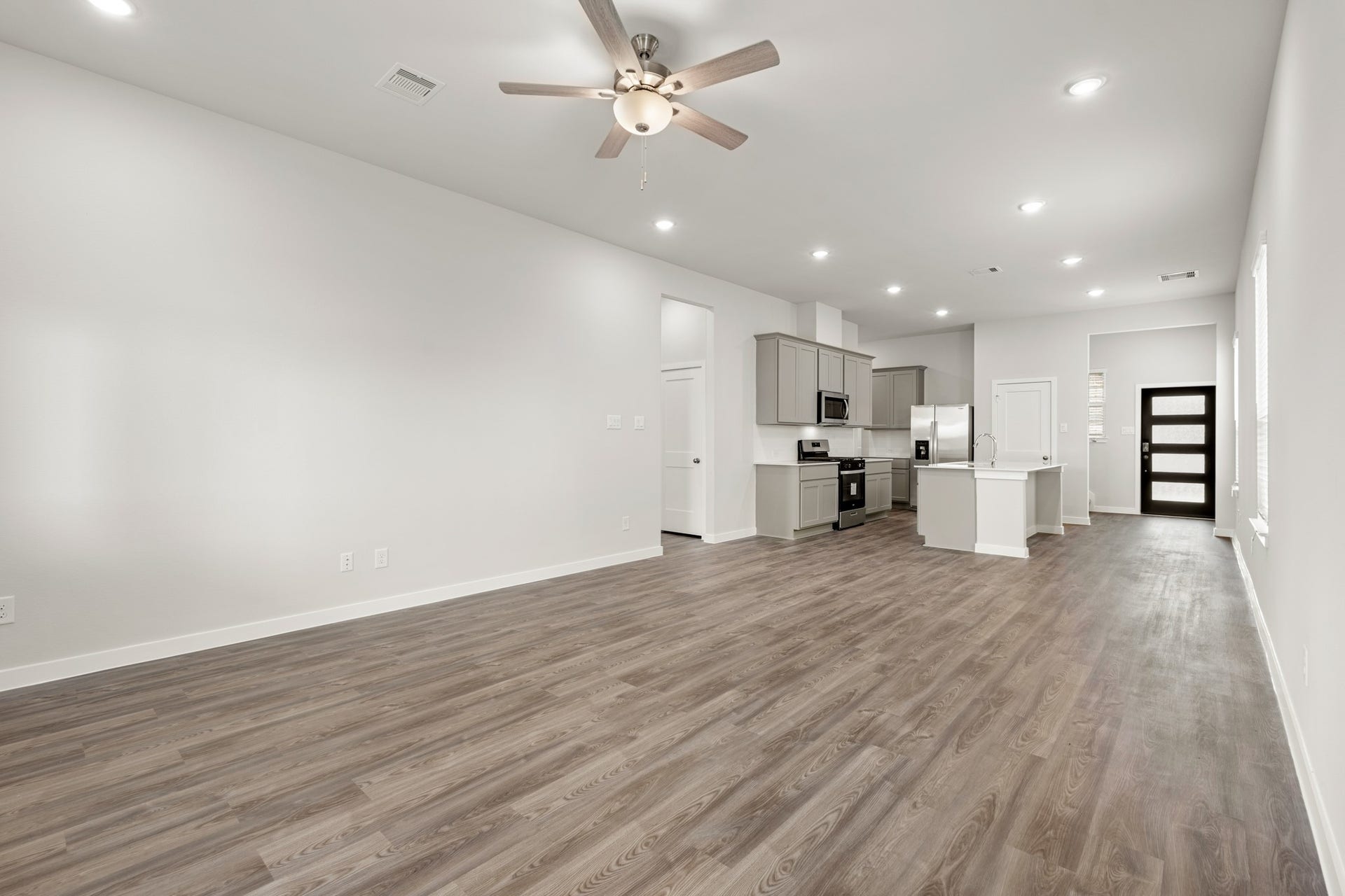 4035 Bay Court, Brookshire, TX 77423 4035 Bay Court, Brookshire, TX 77423