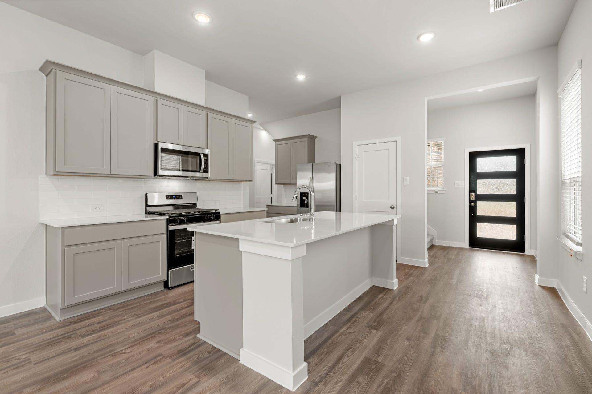 4035 Bay Court, Brookshire, TX 77423 4035 Bay Court, Brookshire, TX 77423
