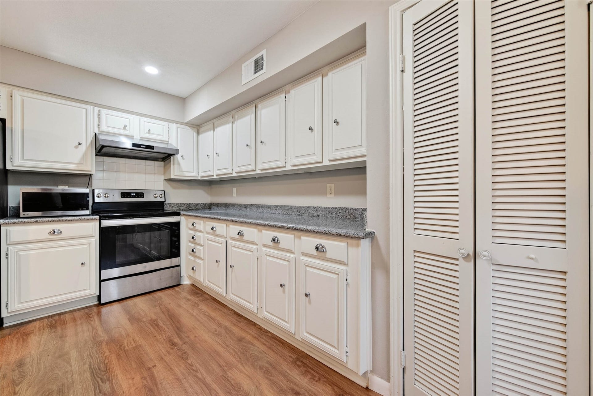 7935 Kendalia Drive, Houston, TX 77036