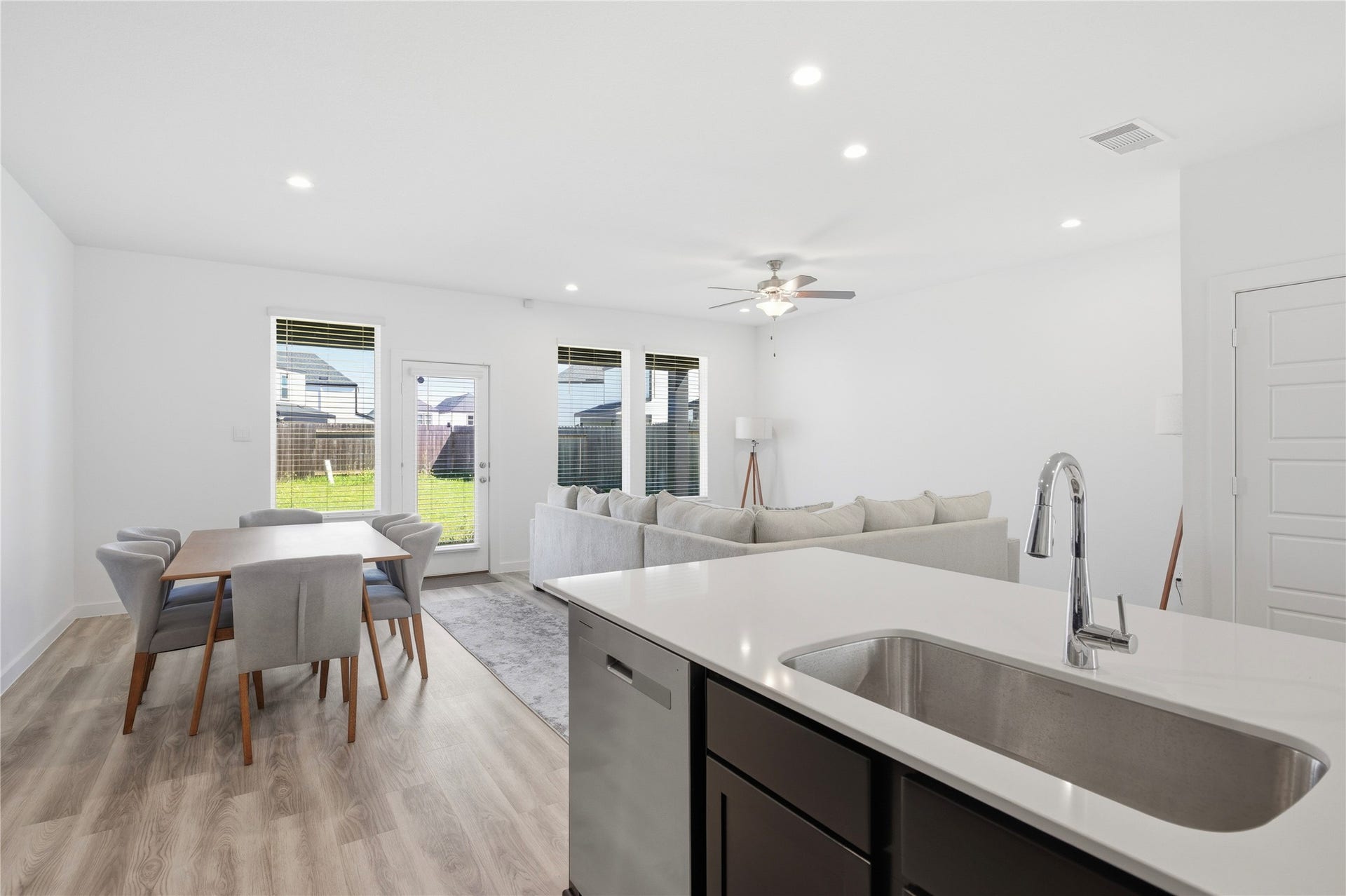 2919 Crown Gate Drive, Houston, TX 77047 Large stainless steel sink overlooks the living and dining areas.