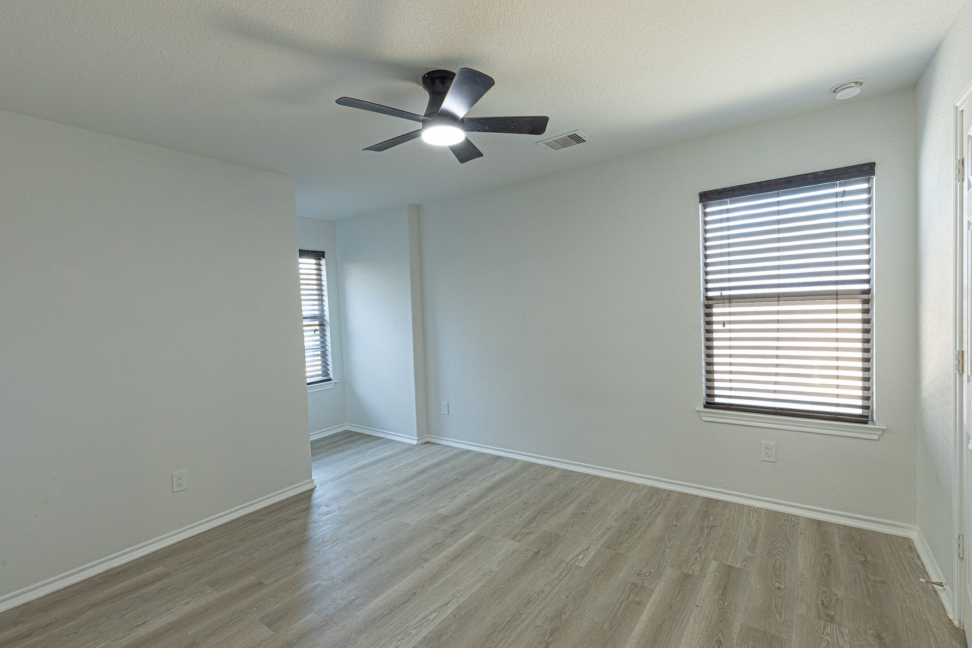 2719 Star Peak Drive, Houston, TX 77088 2719 Star Peak Drive, Houston, TX 77088