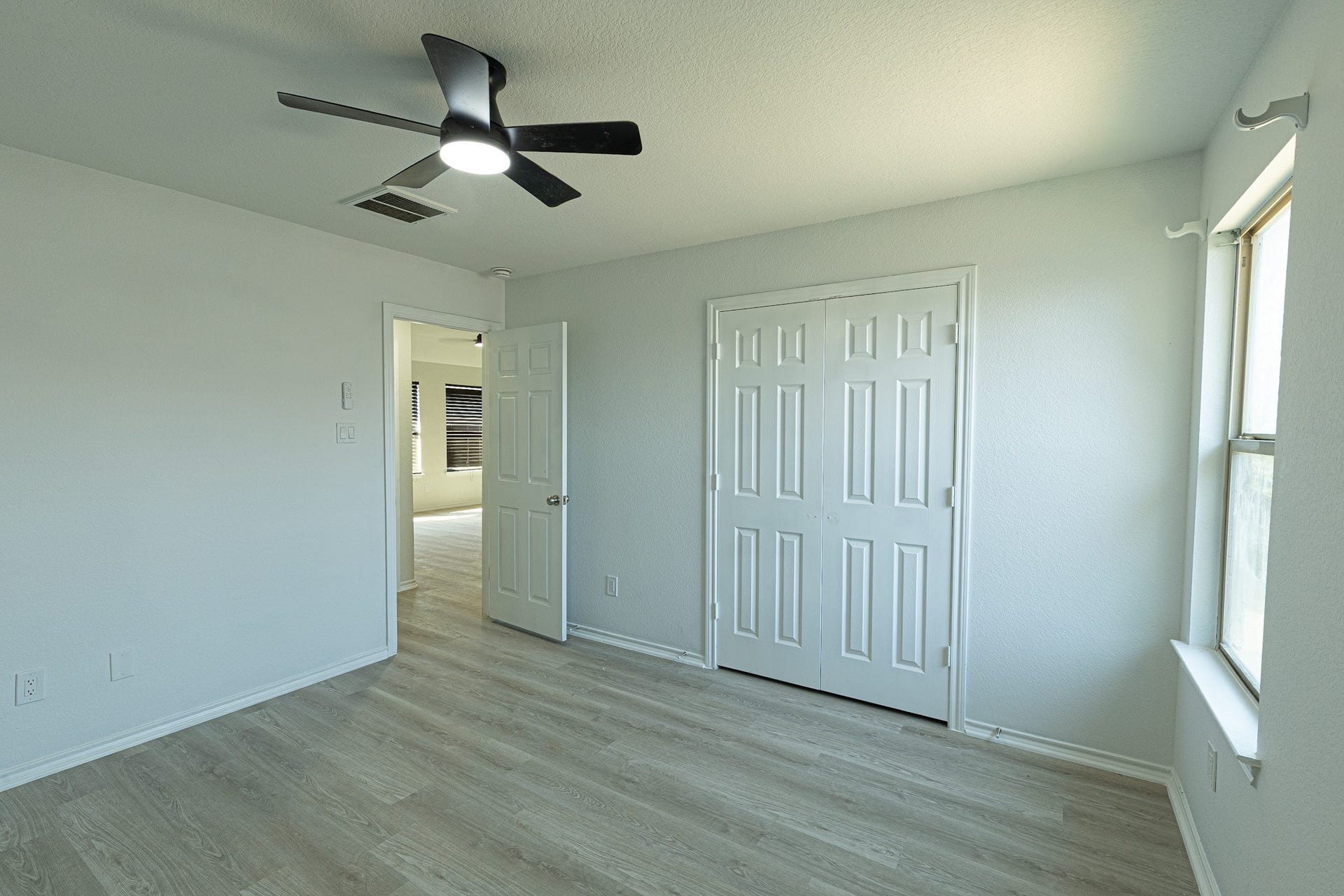 2719 Star Peak Drive, Houston, TX 77088 2719 Star Peak Drive, Houston, TX 77088
