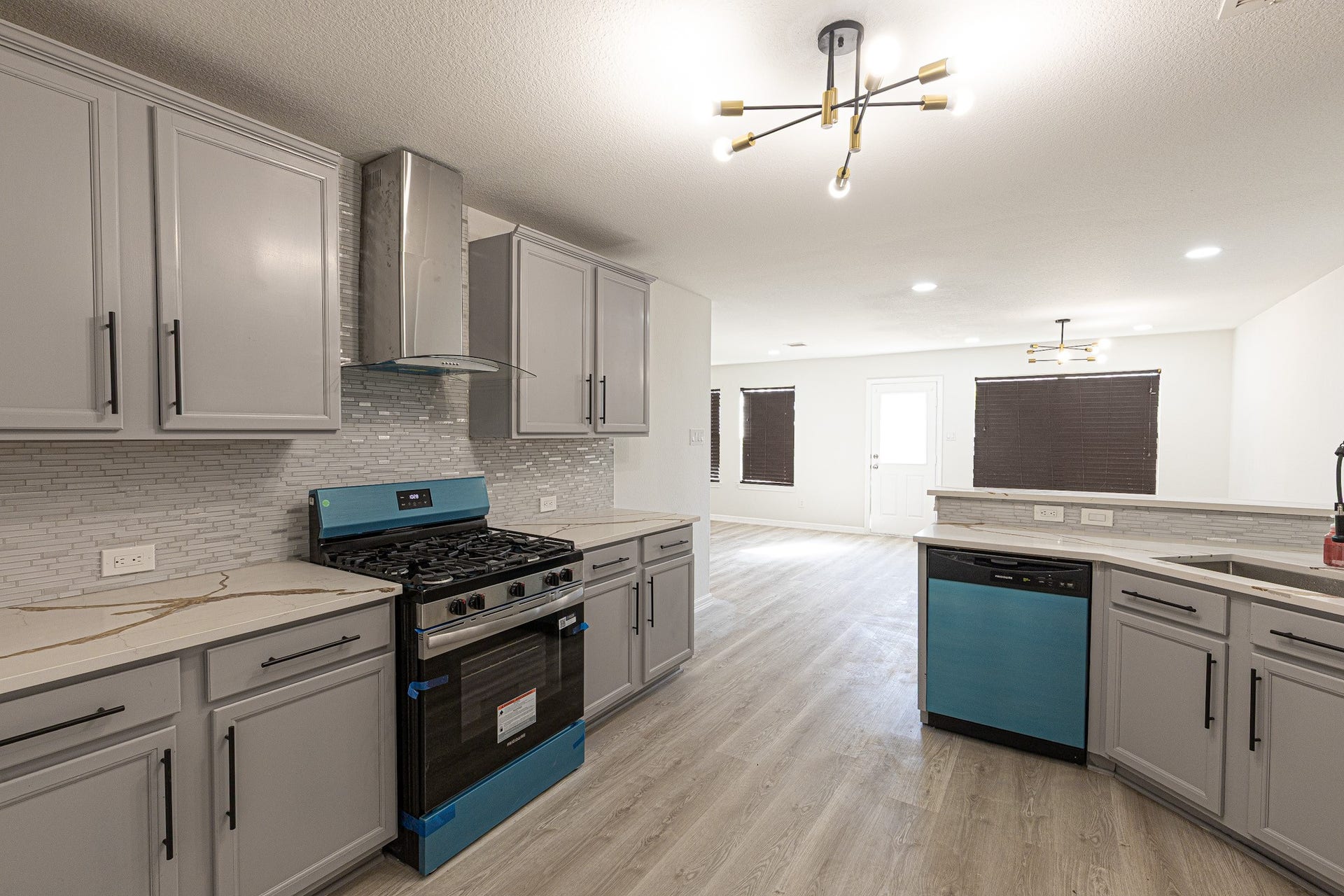 2719 Star Peak Drive, Houston, TX 77088 2719 Star Peak Drive, Houston, TX 77088