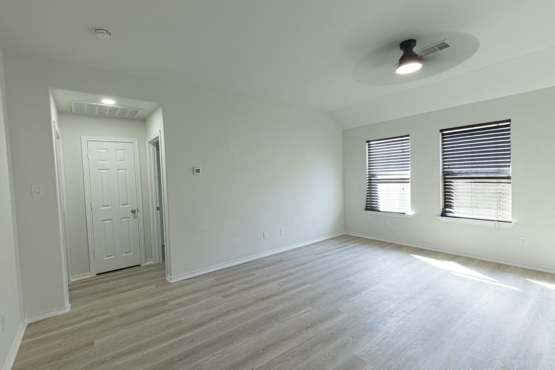 2719 Star Peak Drive, Houston, TX 77088 Upstairs Gameroom