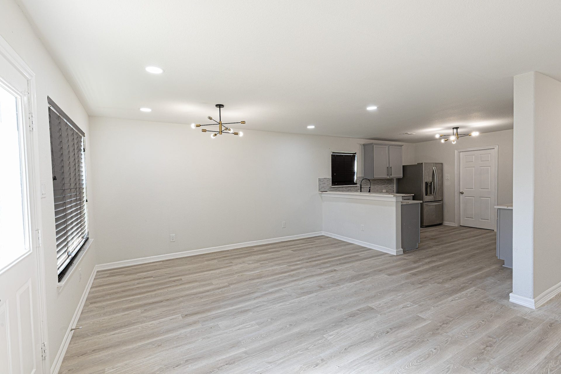 2719 Star Peak Drive, Houston, TX 77088 Dining Room