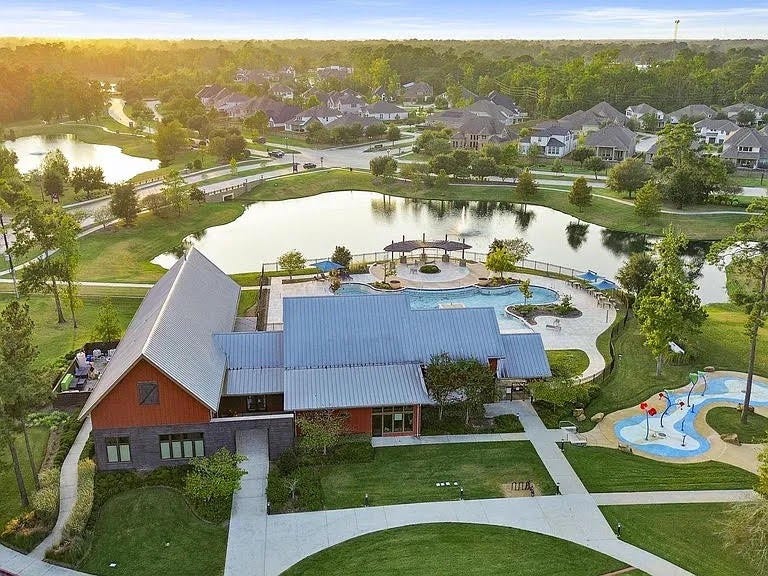 8551 Tombron Grove Road, Magnolia, TX 77354 Aerial view of the Clubhouse.