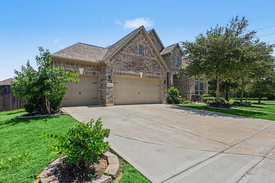 Property photo for 2627 Petunia Valley Drive, Brookshire, TX